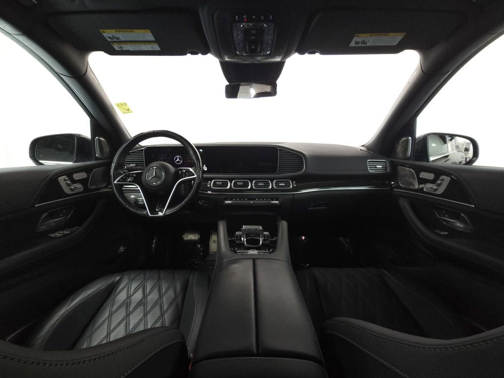 Used 2024 Mercedes-Benz Maybach GLS 600 4MATIC image 27