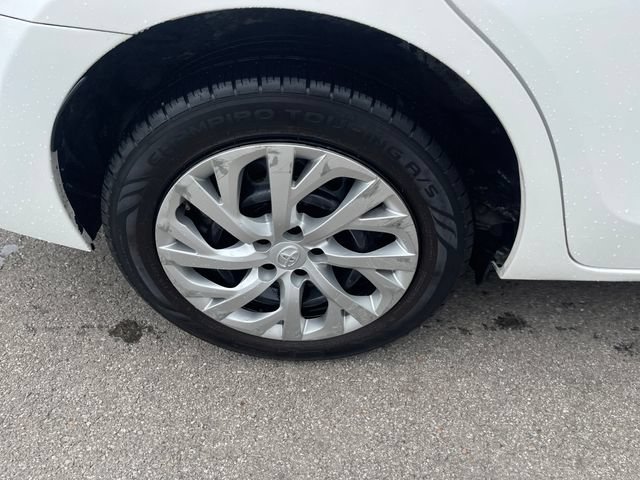 Used 2019 Toyota Corolla LE FWD image 38