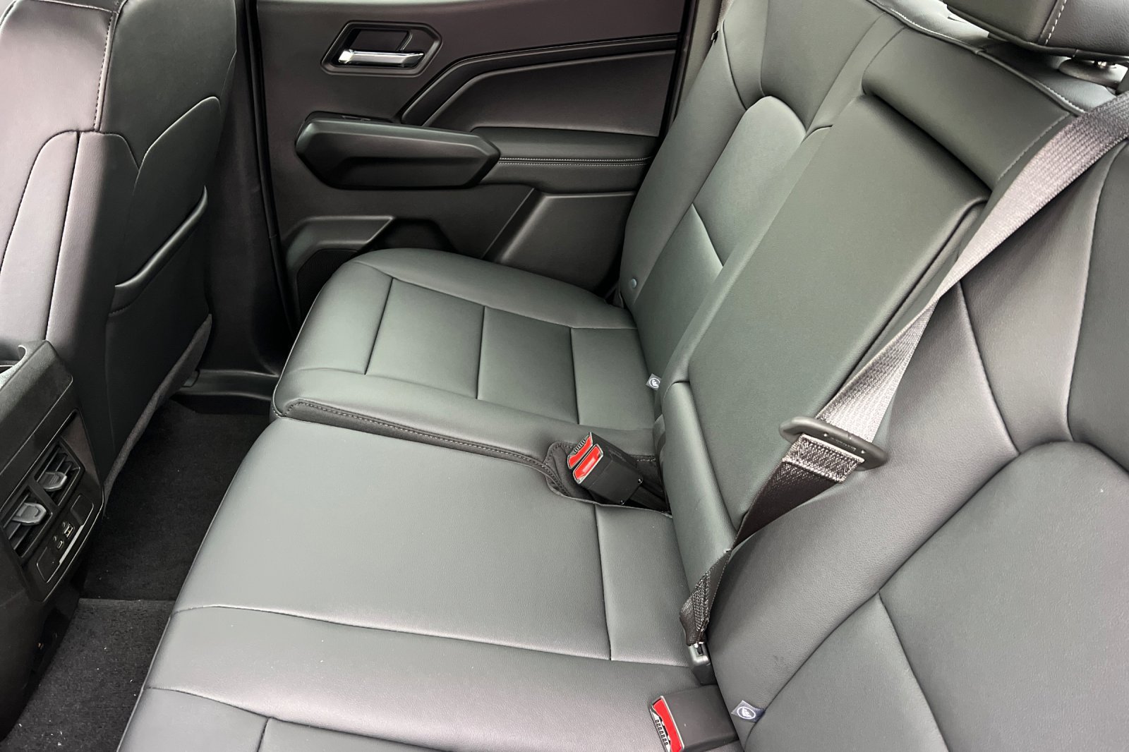 New 2026 GMC Canyon Elevation w/ Convenience Package RWD image 11