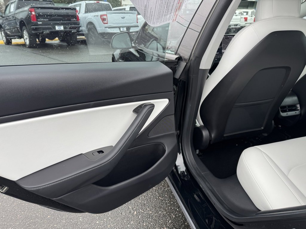 Used 2019 Tesla Model 3 Performance image 30