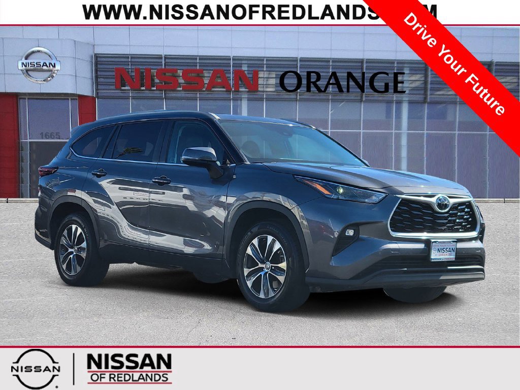 Used 2024 Toyota Highlander XLE