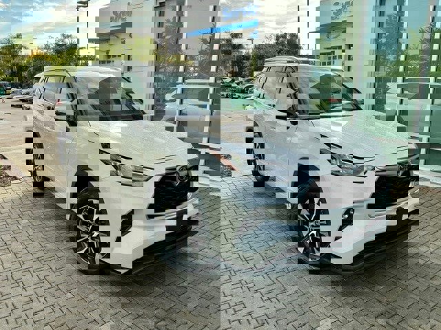 Used 2020 Toyota Highlander XLE image 1