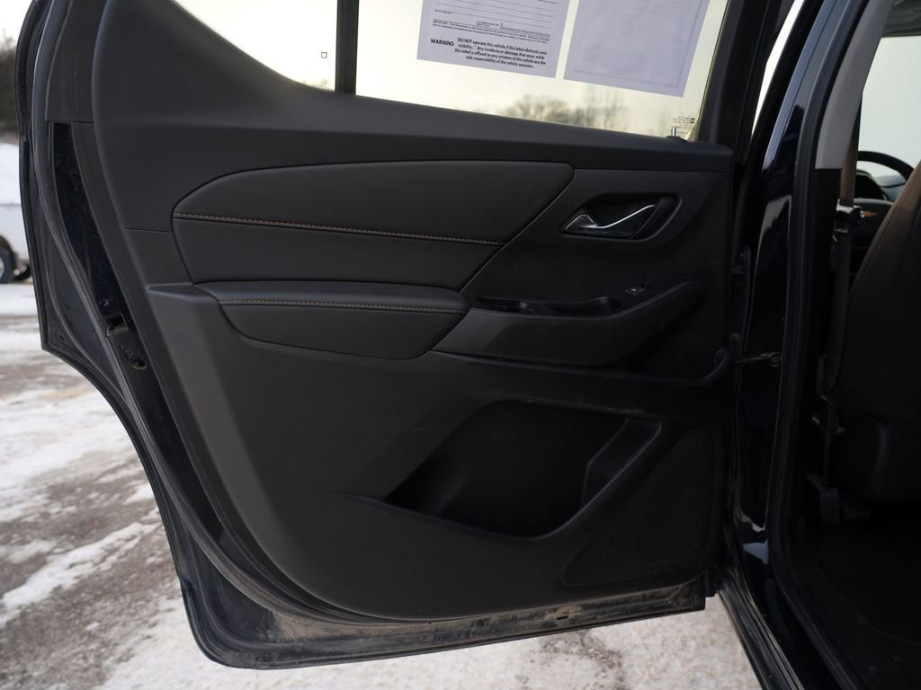 Used 2020 Chevrolet Traverse LT w/ Driver Confidence II Package image 19