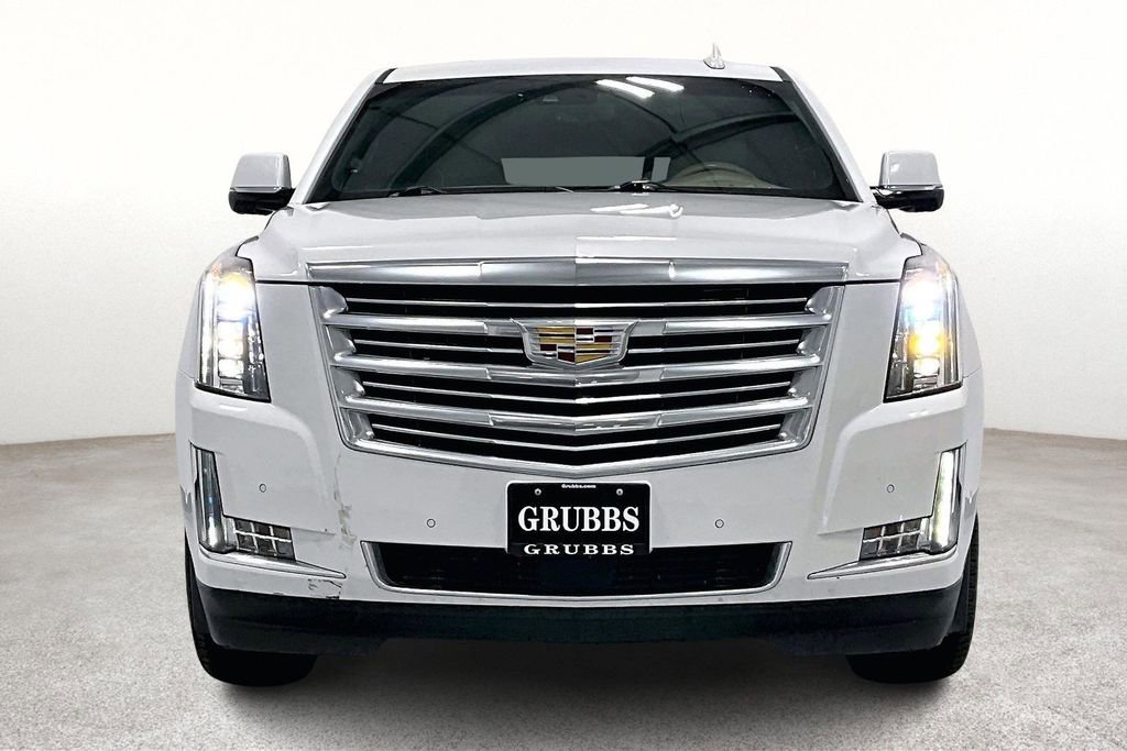 Used 2020 Cadillac Escalade Platinum image 3