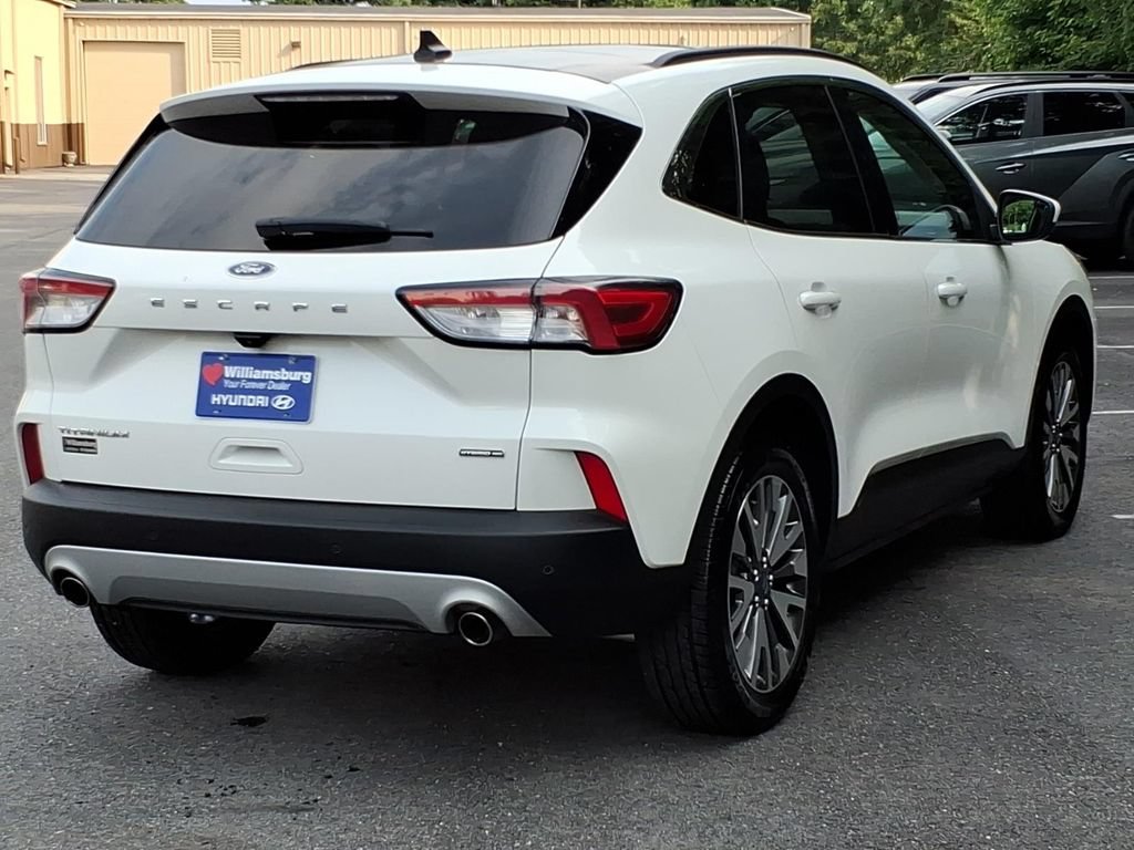 Used 2022 Ford Escape Titanium AWD/4WD image 9