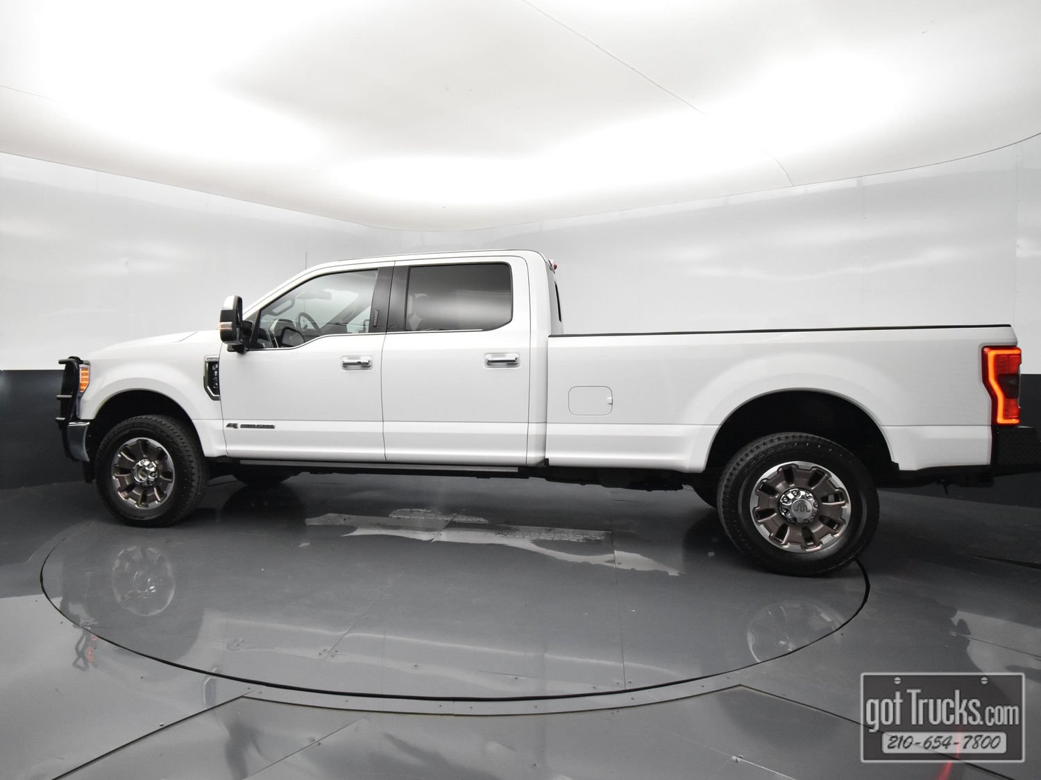 Used 2017 Ford F350 King Ranch w/ King Ranch Ultimate Package AWD/4WD image 3