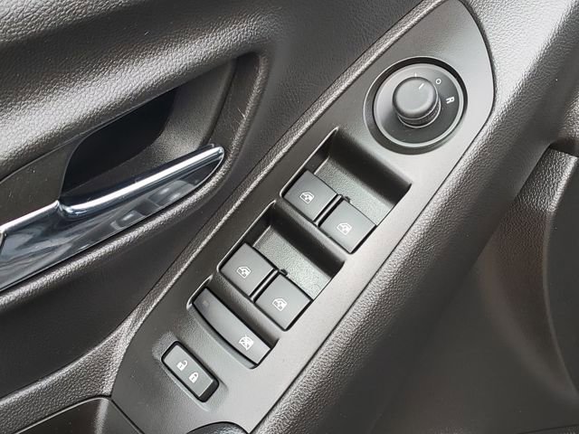 Certified 2022 Chevrolet Trax LT w/ Midnight Edition AWD/4WD image 23