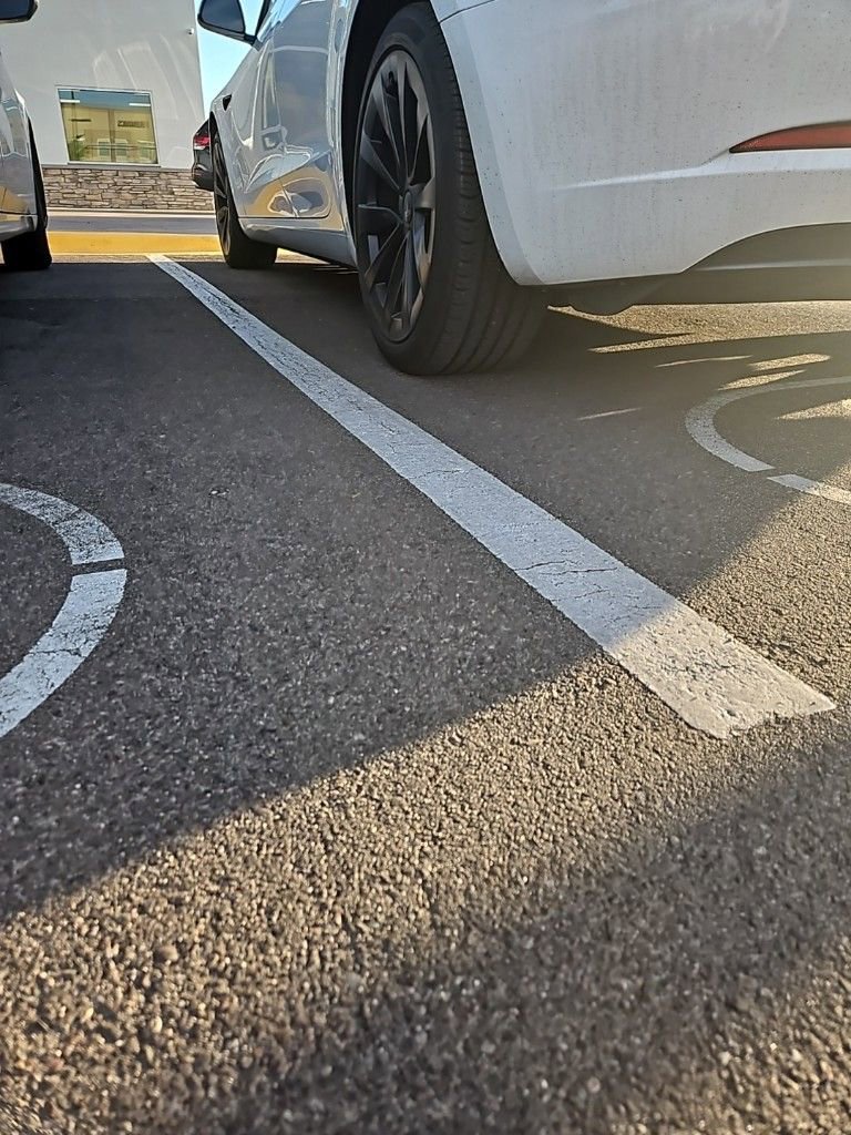 Used 2023 Tesla Model 3 Standard Range image 8