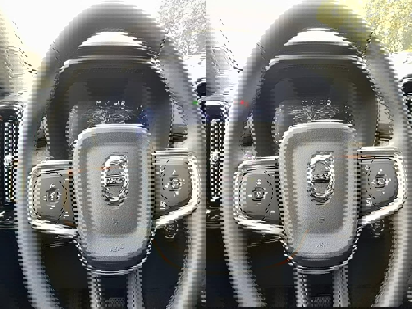 New 2026 Volvo XC40 B5 Core image 18