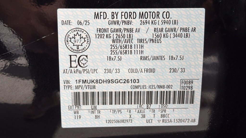 Used 2025 Ford Explorer Active AWD/4WD image 58