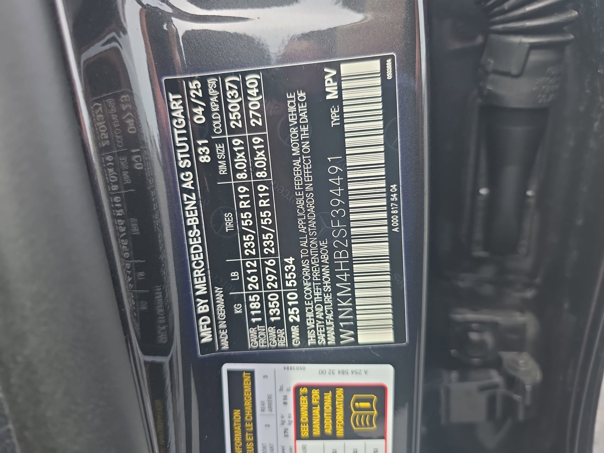 Used 2025 Mercedes-Benz GLC 300 4MATIC image 34