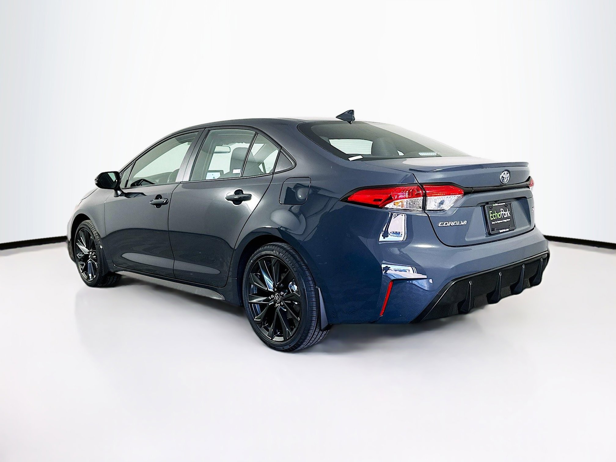 Used 2026 Toyota Corolla SE image 5