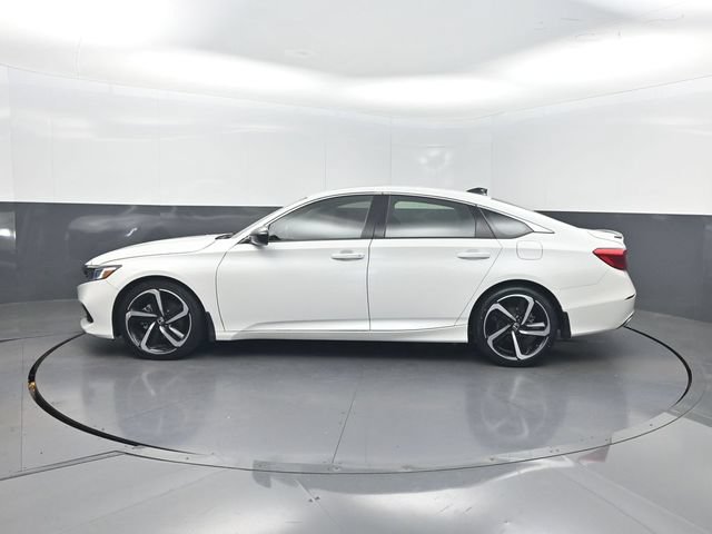 Used 2022 Honda Accord Sport image 2