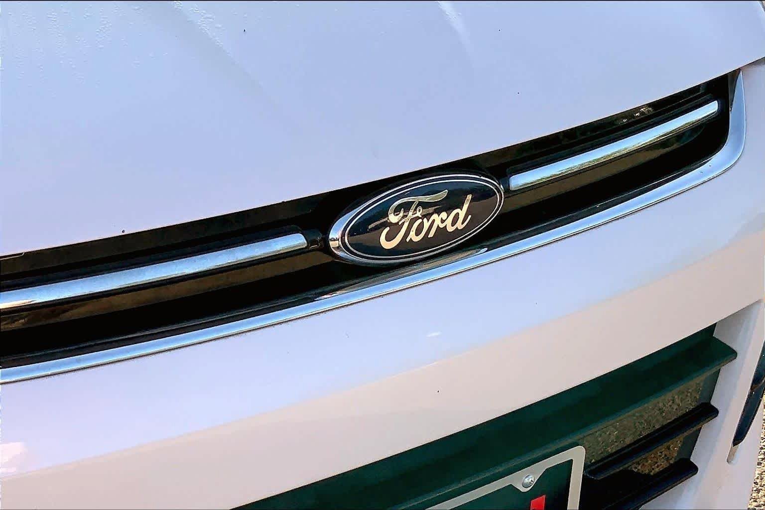 Used 2013 Ford Escape Titanium FWD image 29