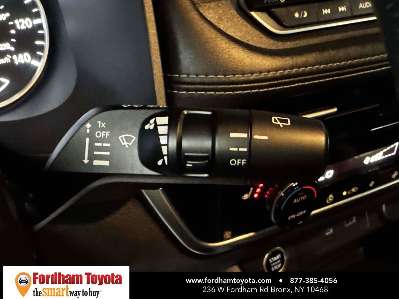 Used 2021 Nissan Rogue SV w/ Premium Package AWD/4WD image 26