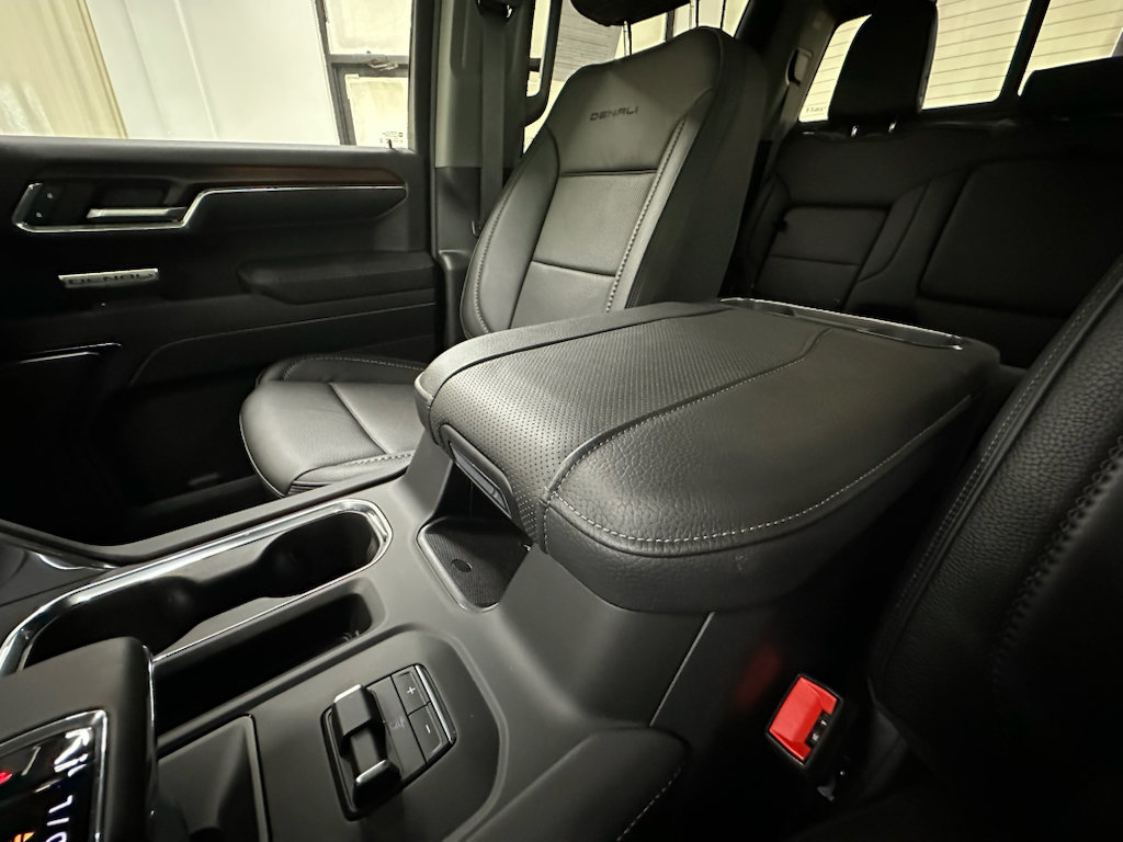 Used 2026 GMC Sierra 1500 Denali w/ Denali Reserve Package AWD/4WD image 40