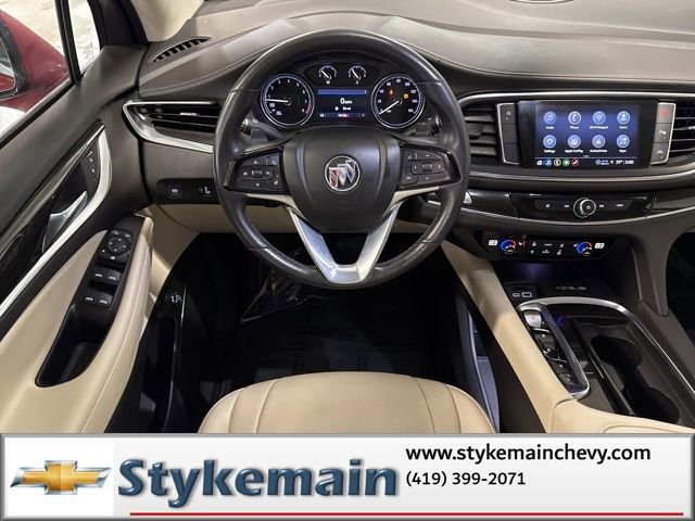 Used 2023 Buick Enclave Essence image 4