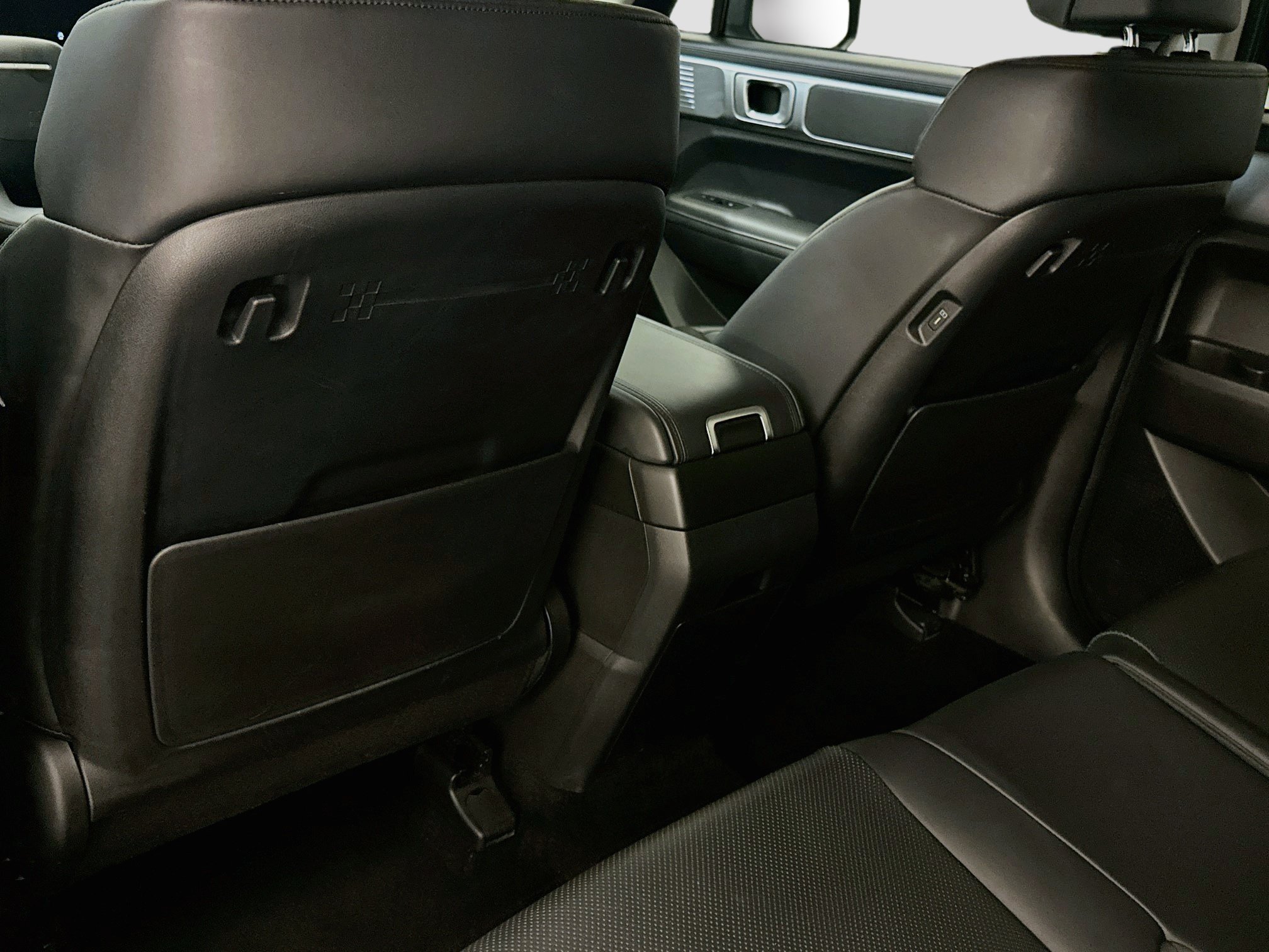 Used 2025 Hyundai Santa Fe SEL AWD/4WD image 27