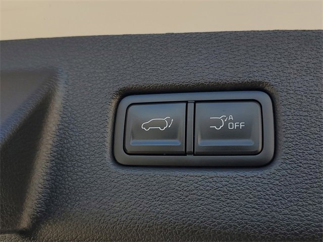 Used 2024 Kia Telluride EX w/ EX Captain's Chair Package image 8