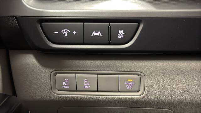 Used 2024 Kia Carnival LX FWD image 31