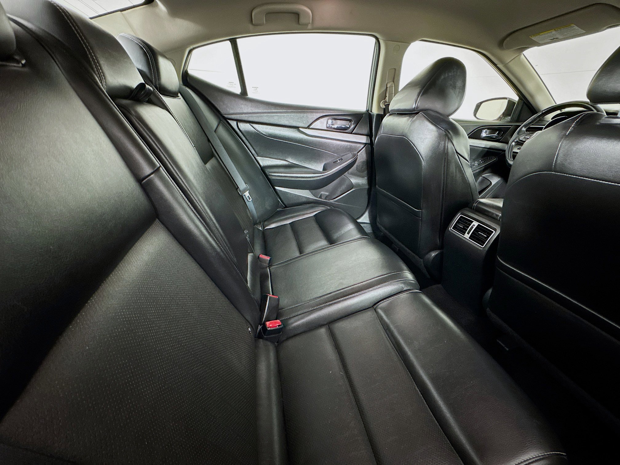 Used 2018 Nissan Maxima 3.5 SV image 46