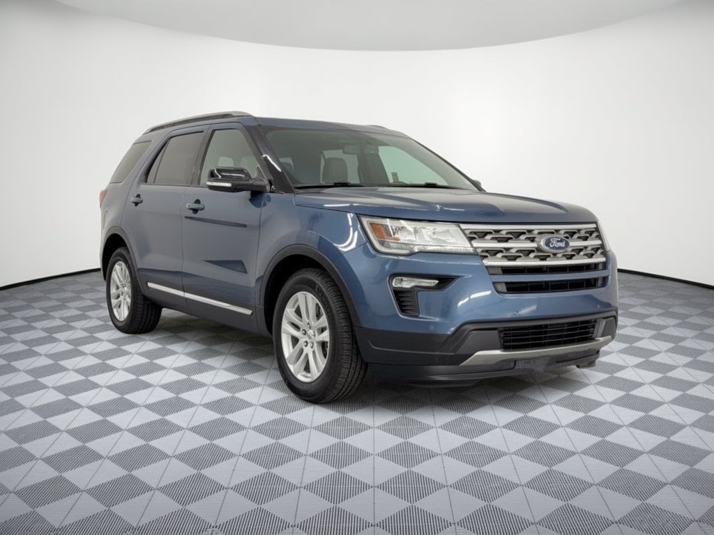 Used 2018 Ford Explorer XLT w/ Equipment Group 202A FWD image 7