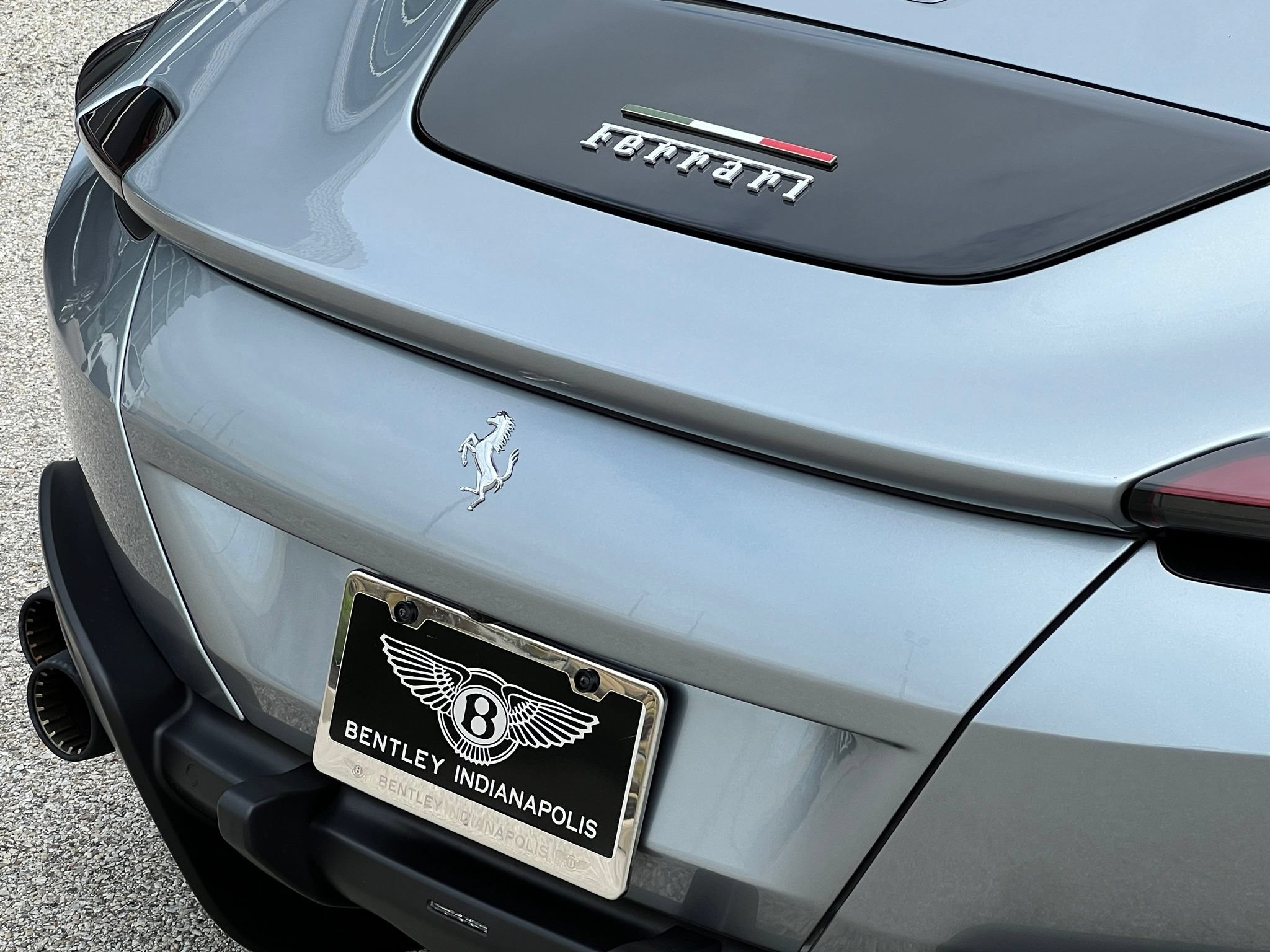 Used 2024 Ferrari Roma Spider RWD image 12