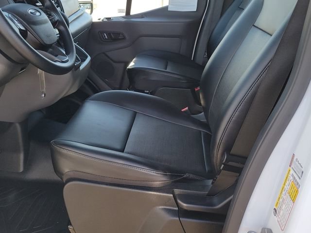 Certified 2025 Ford Transit 250 Low Roof AWD image 6
