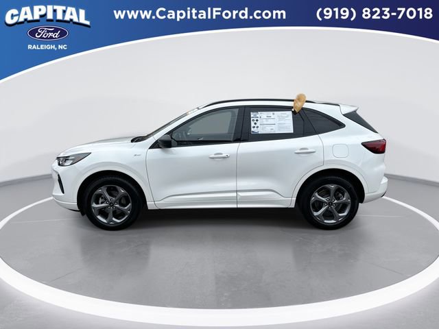 Certified 2024 Ford Escape ST-Line w/ Tech Pack #1 AWD/4WD image 5