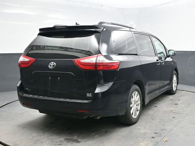 Used 2018 Toyota Sienna XLE AWD/4WD image 6