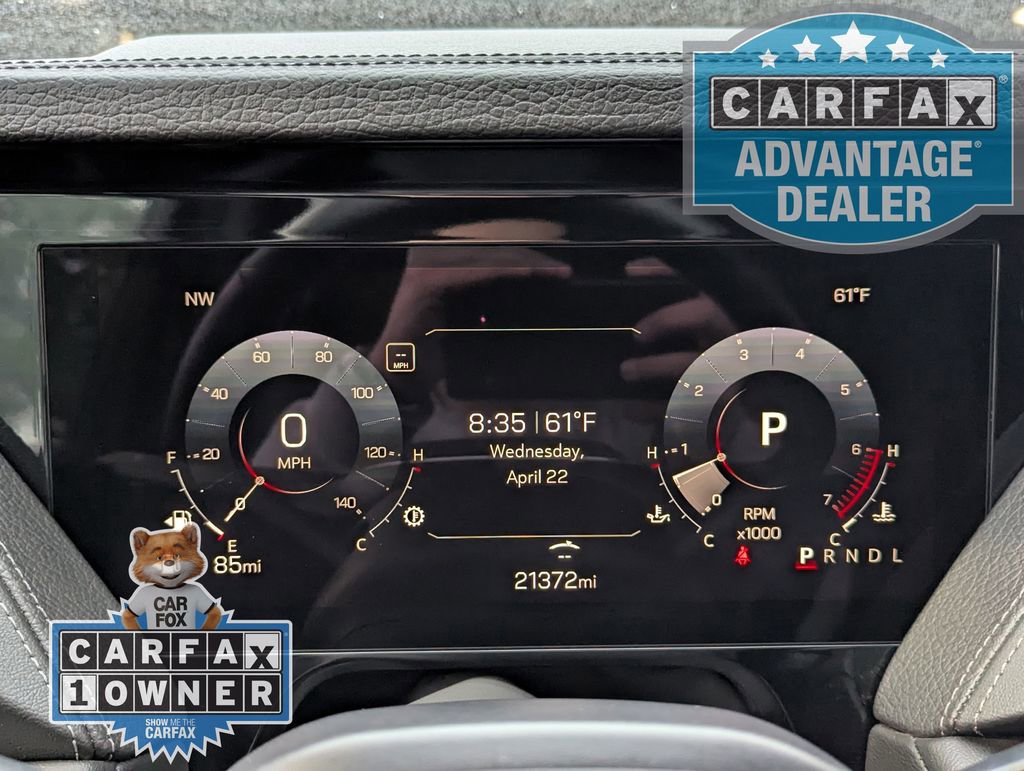 Used 2025 GMC Yukon Denali RWD image 12