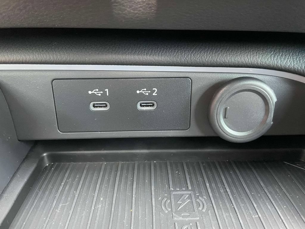 New 2026 Nissan Sentra SR w/ SR Premium Package FWD image 28