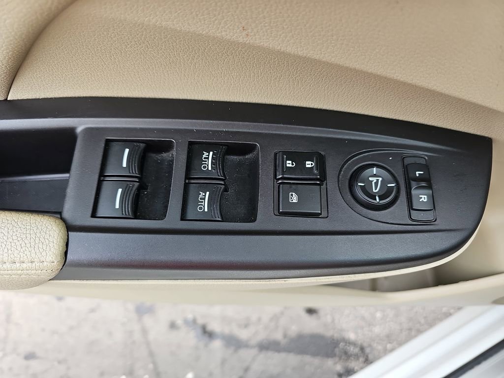 Used 2017 Acura RDX FWD image 31