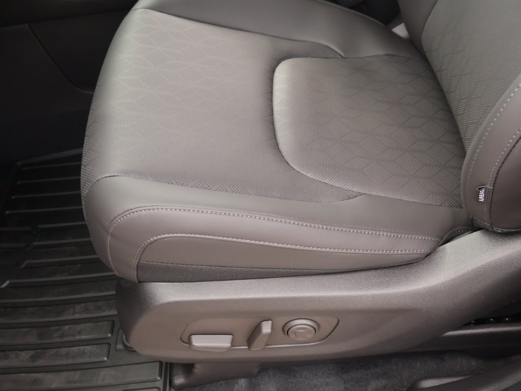 New 2027 Kia Carnival SX w/ Dark Edition Package FWD image 27