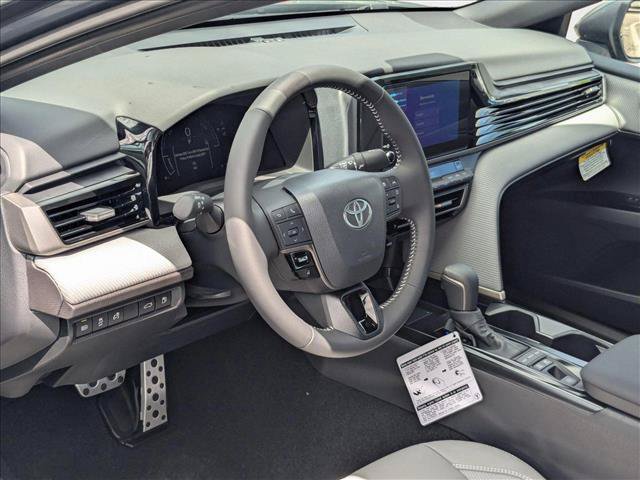 New 2025 Toyota Camry SE FWD video 3