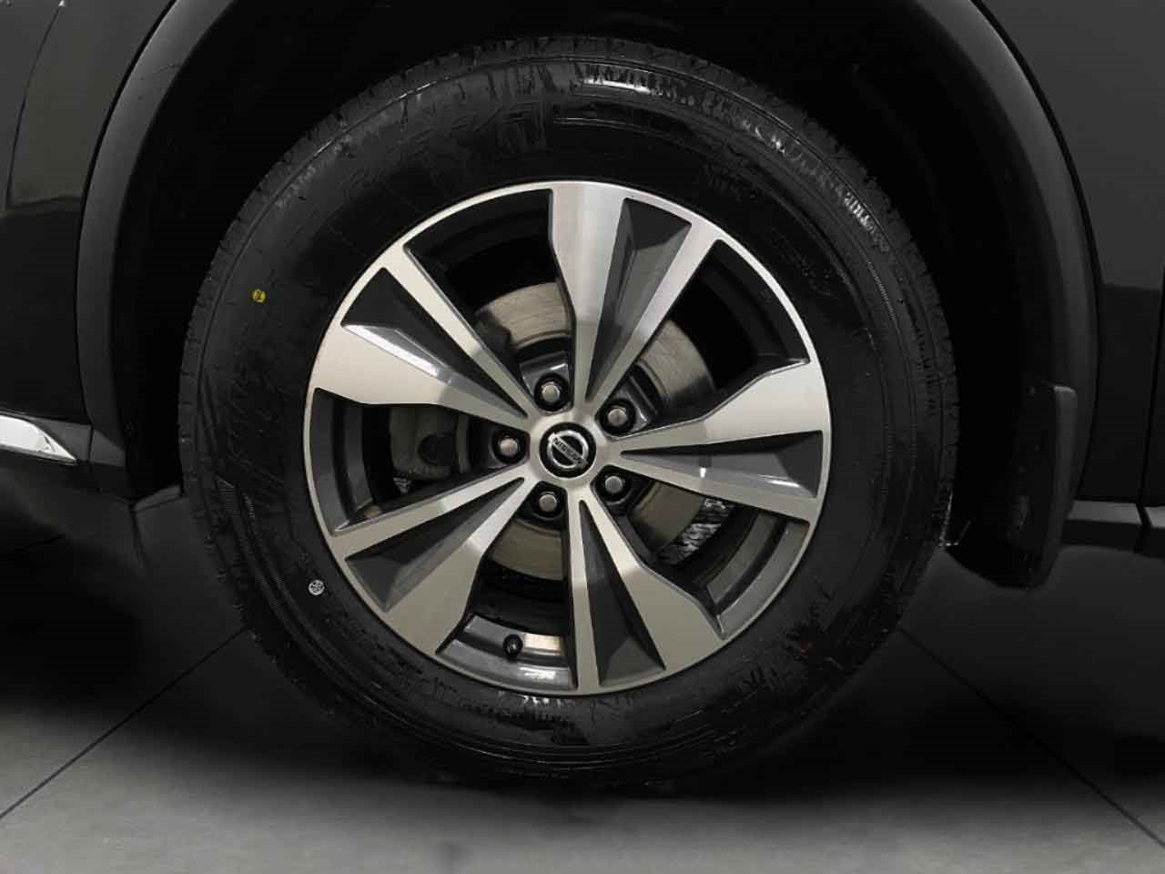 Used 2019 Nissan Murano S image 13