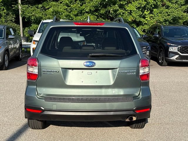 Used 2016 Subaru Forester 2.5i Premium AWD/4WD image 4