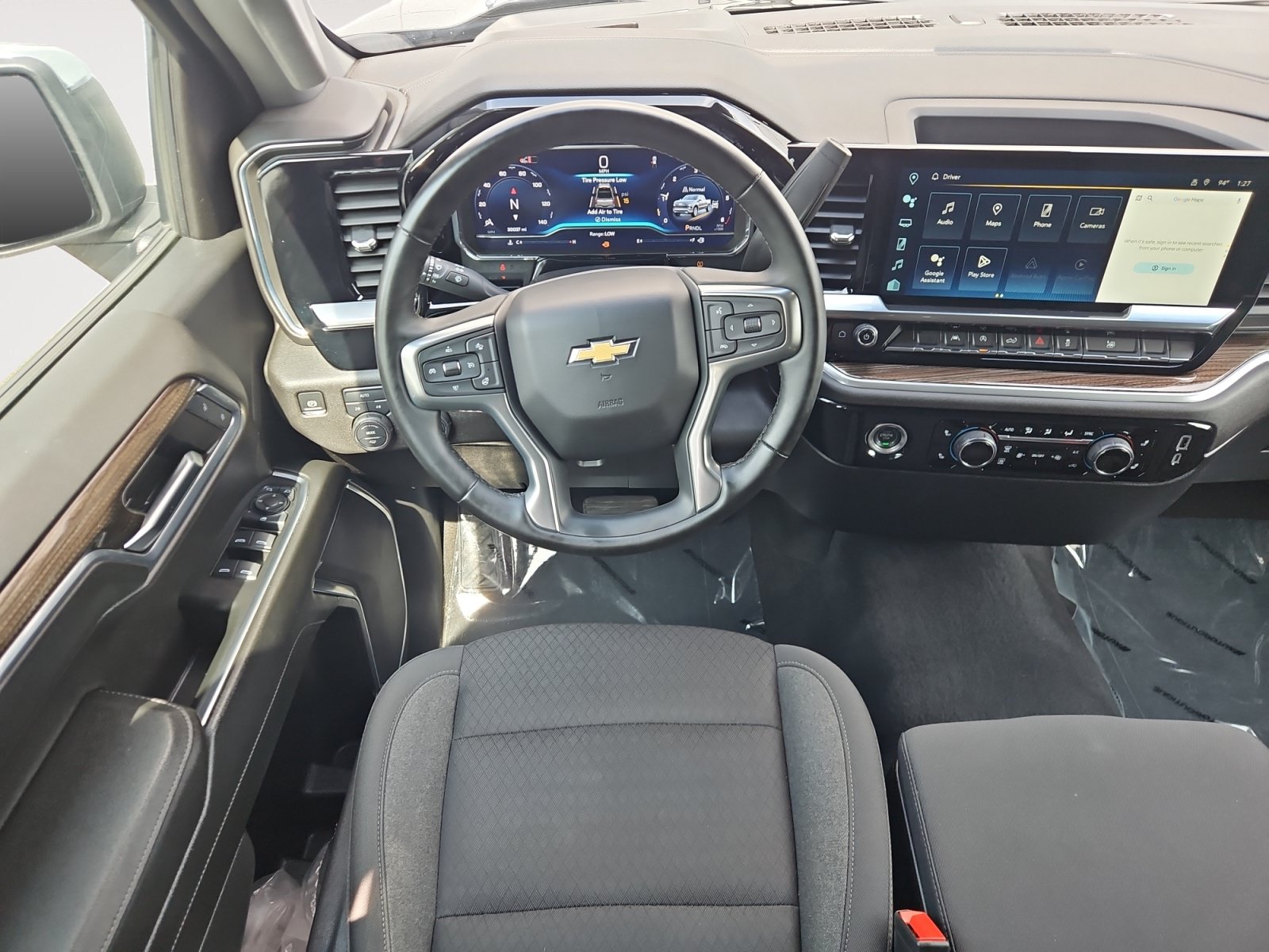 Used 2024 Chevrolet Silverado 1500 LT AWD/4WD image 10