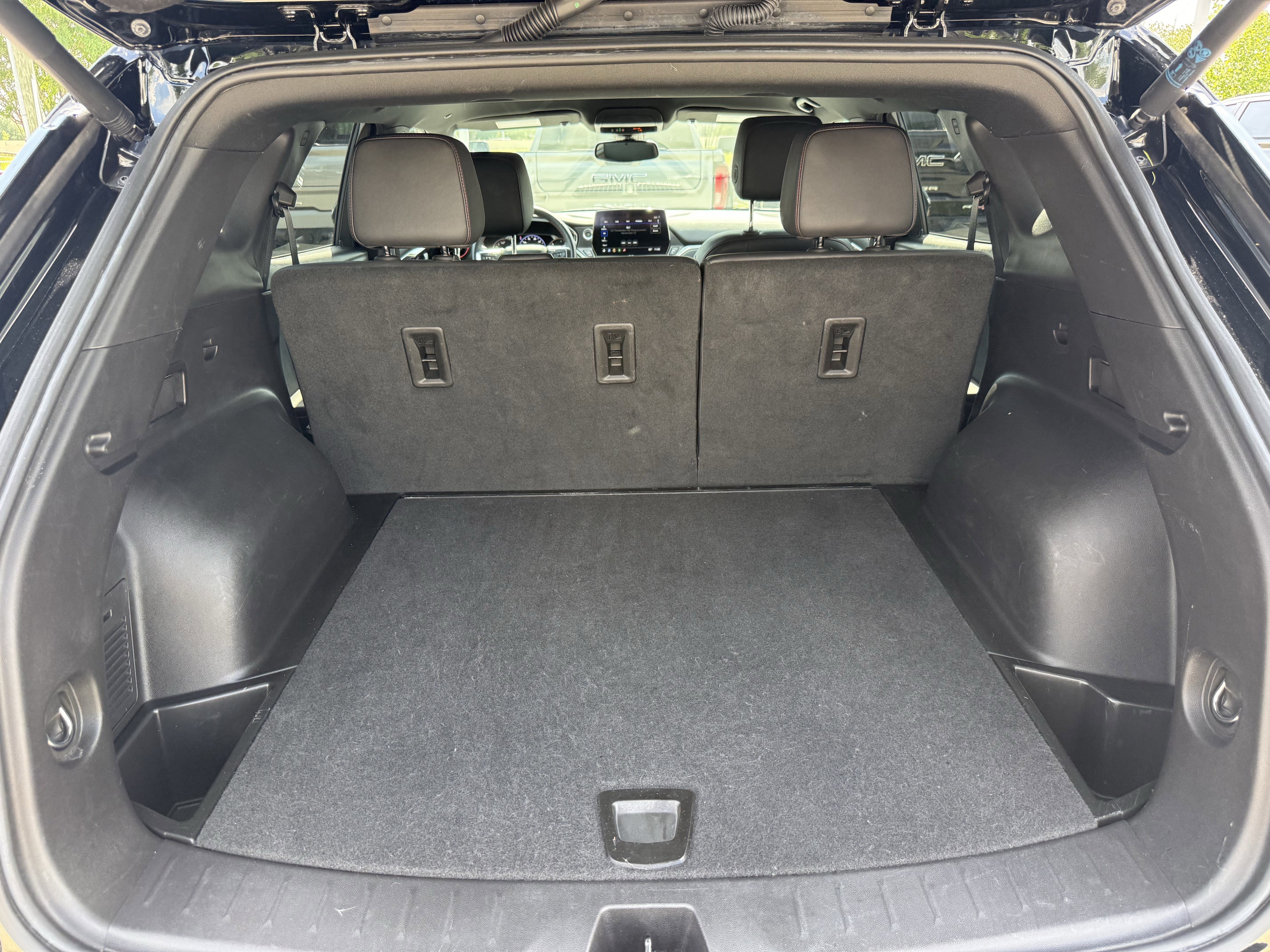 Used 2025 Chevrolet Blazer RS image 31