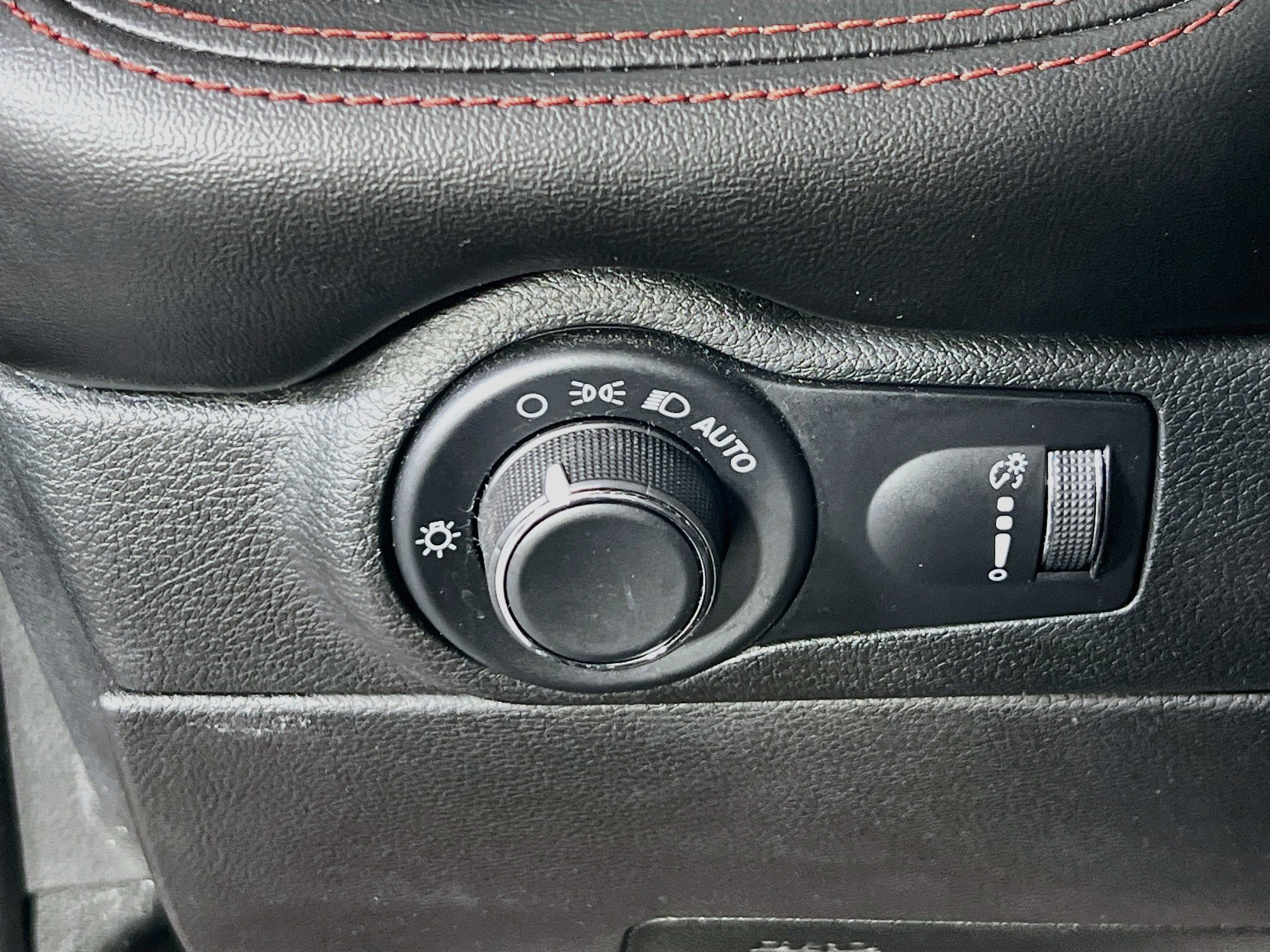 Used 2023 Dodge Durango GT AWD/4WD image 10