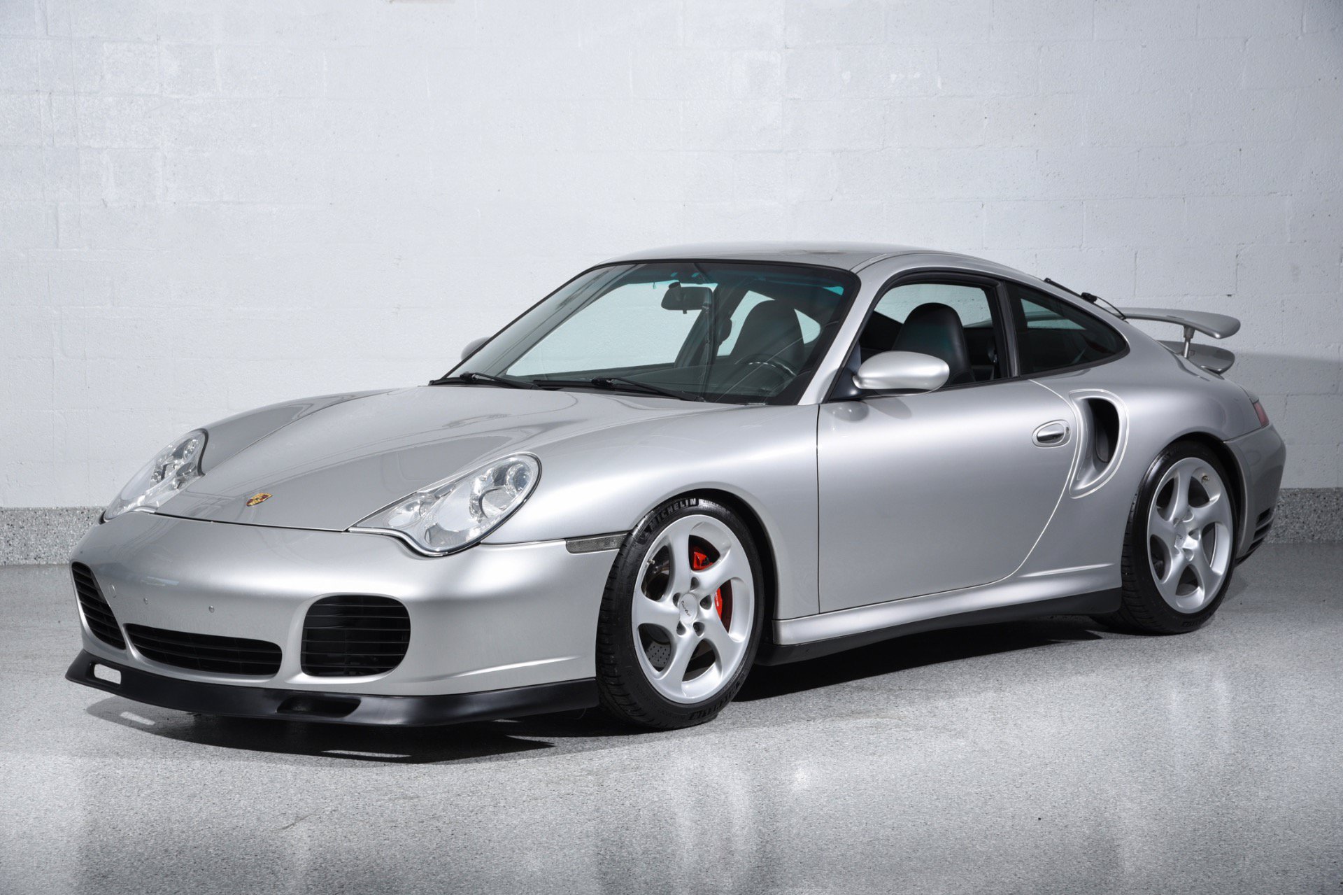 Used 2001 Porsche 911 Turbo AWD/4WD image 2