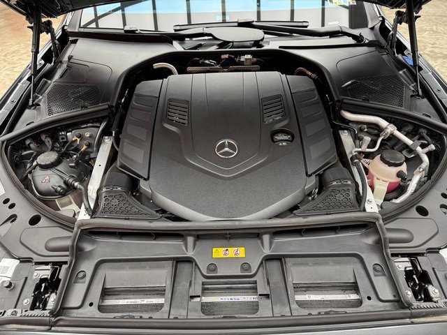 Used 2025 Mercedes-Benz S 580 4MATIC Sedan image 26