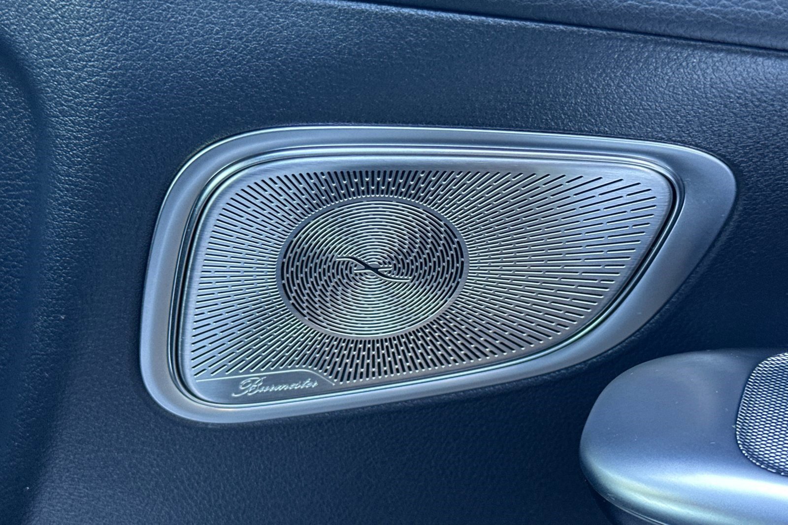 Used 2024 Mercedes-Benz GLC 300 image 23