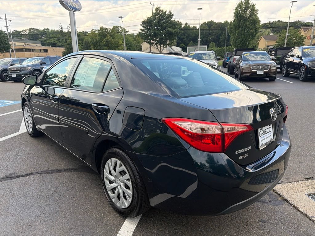 Used 2017 Toyota Corolla LE w/ Carpet Mat Package (TMS) FWD image 5