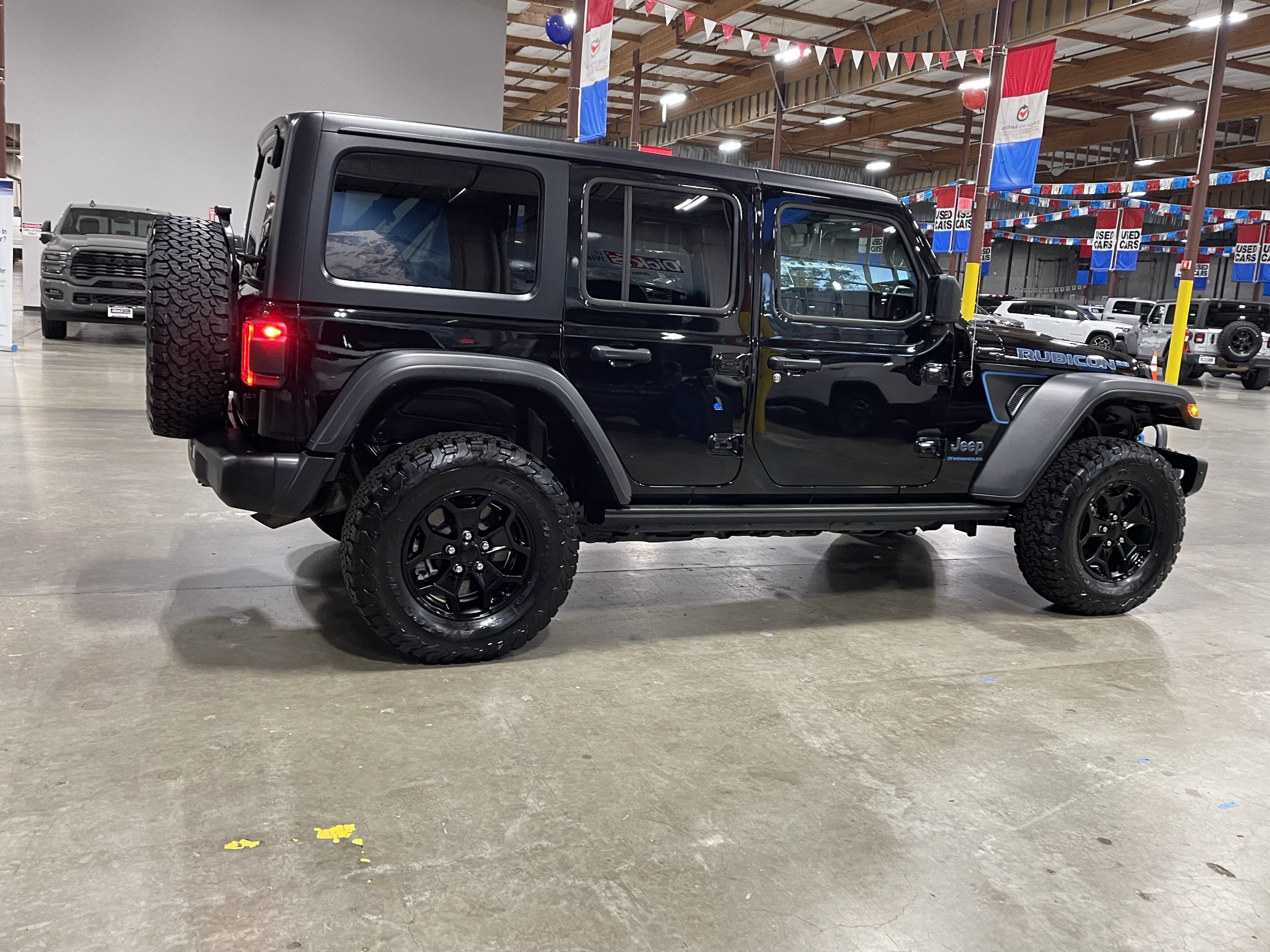 Certified 2023 Jeep Wrangler Unlimited Rubicon 4xe AWD/4WD image 6