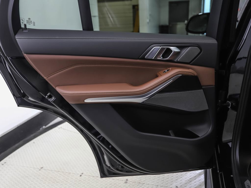 New 2026 BMW X5 M60i w/ Climate Comfort Package image 21