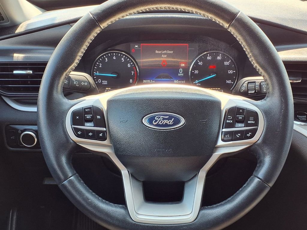 Used 2023 Ford Explorer XLT image 17