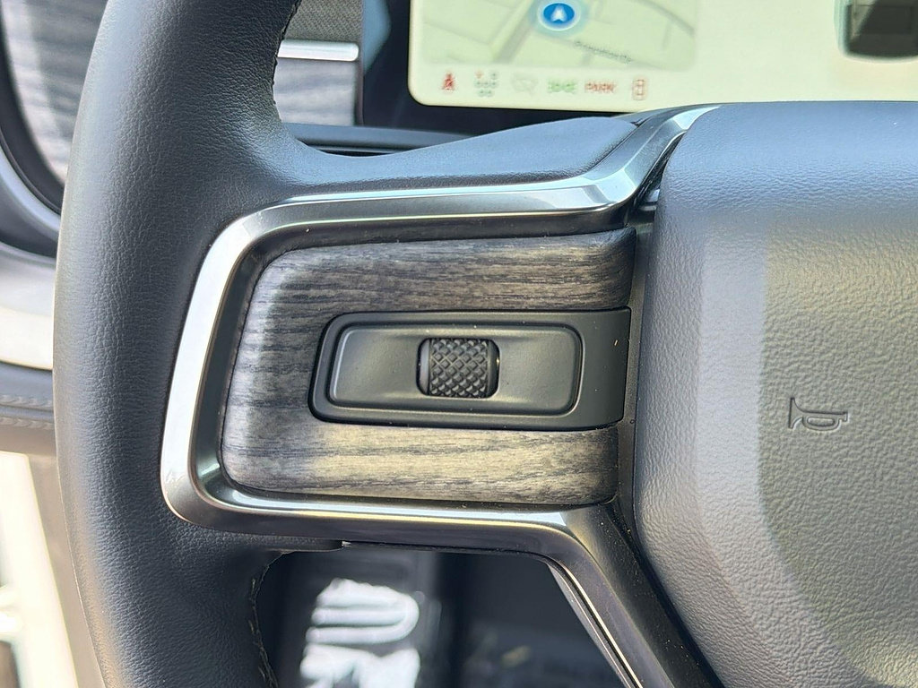 Used 2026 Rivian R1S Adventure Dual AWD/4WD image 9
