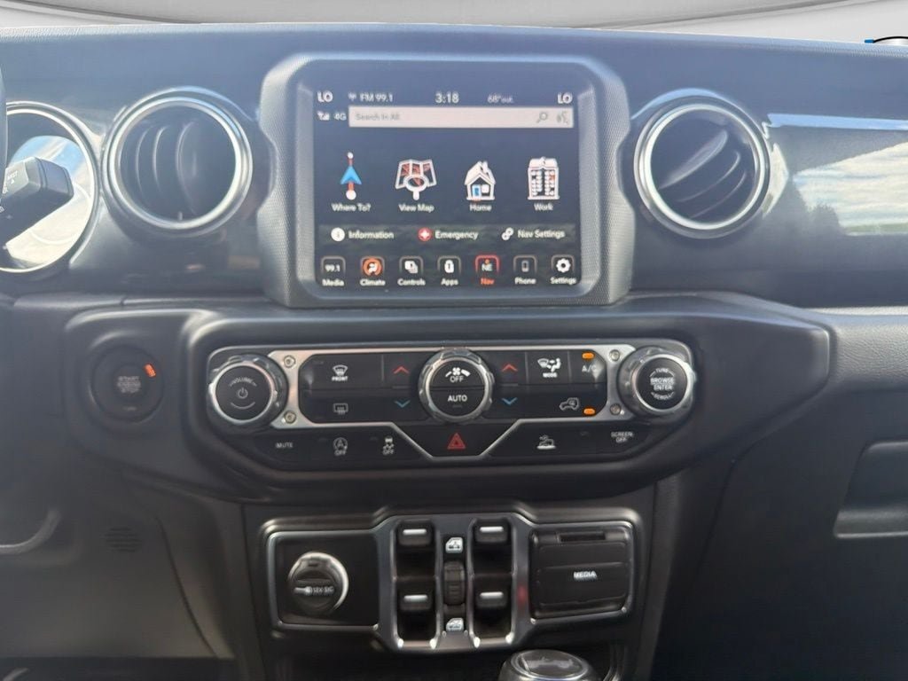 Used 2021 Jeep Wrangler Unlimited Sahara AWD/4WD image 24