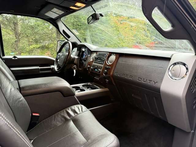 Used 2012 Ford F250 Lariat image 8